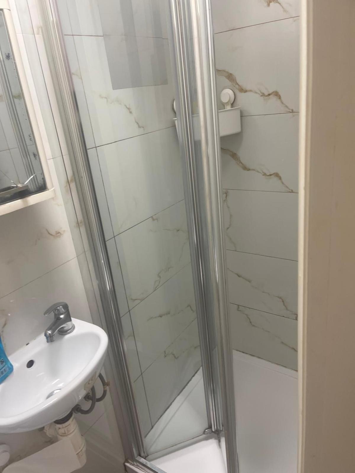 Apartment Flat Near Westfield *